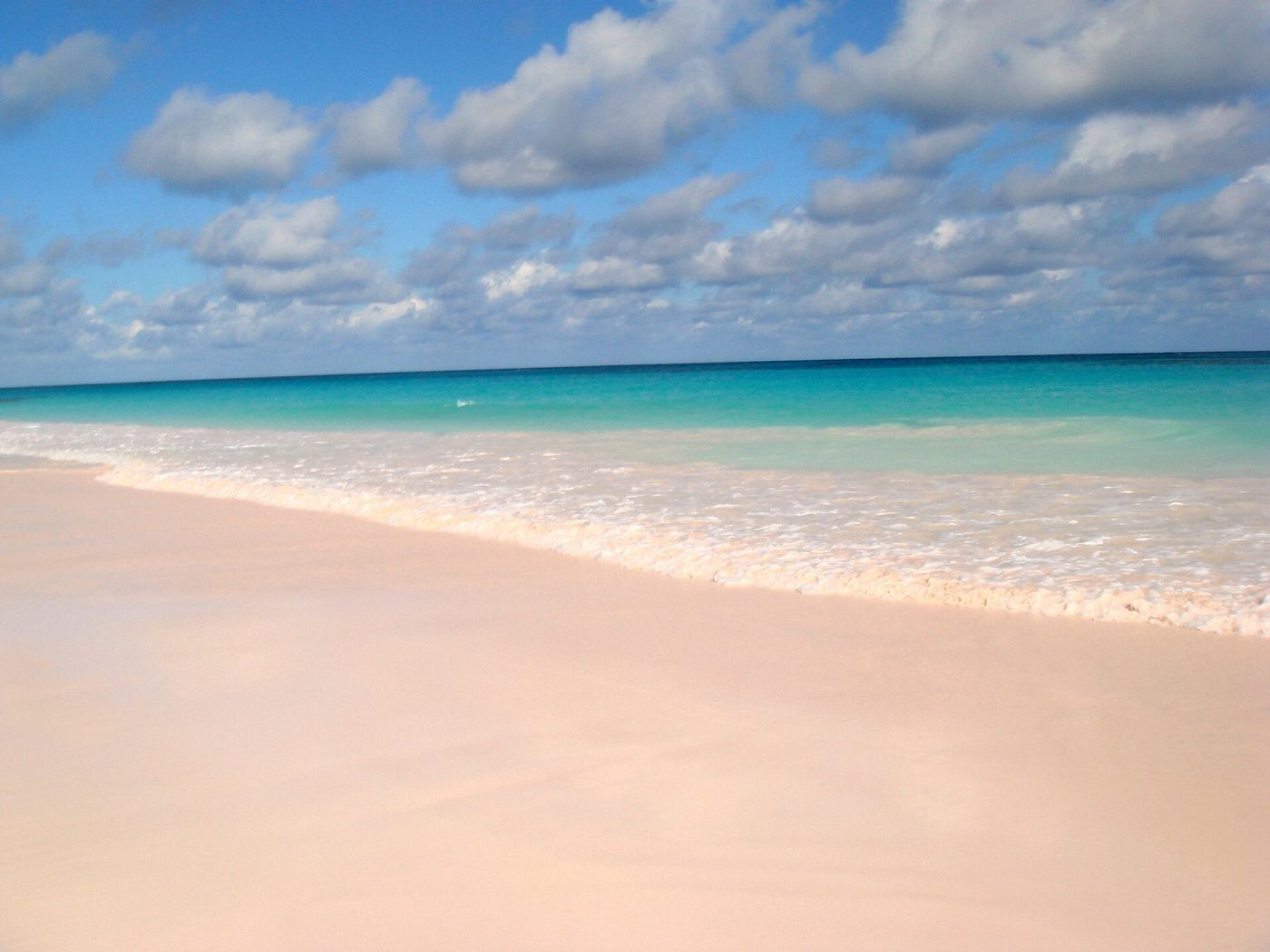 The wide sweep of Pink Sands Beach on Harbour Island