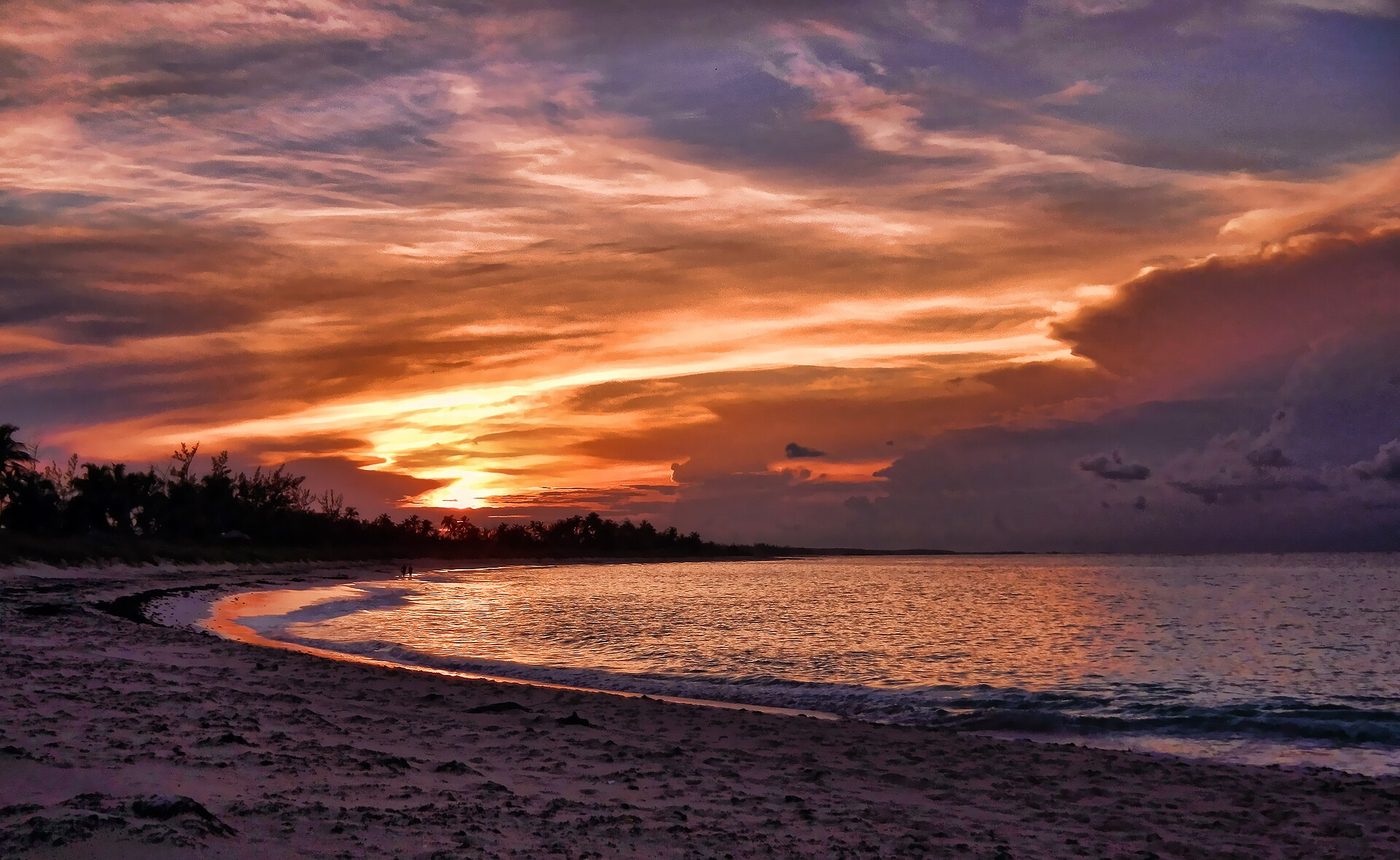 Sunset over the Atlantic coast of Eleuthera